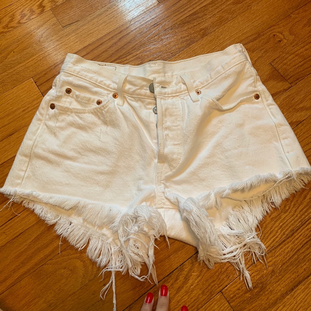 White Levi shorts
